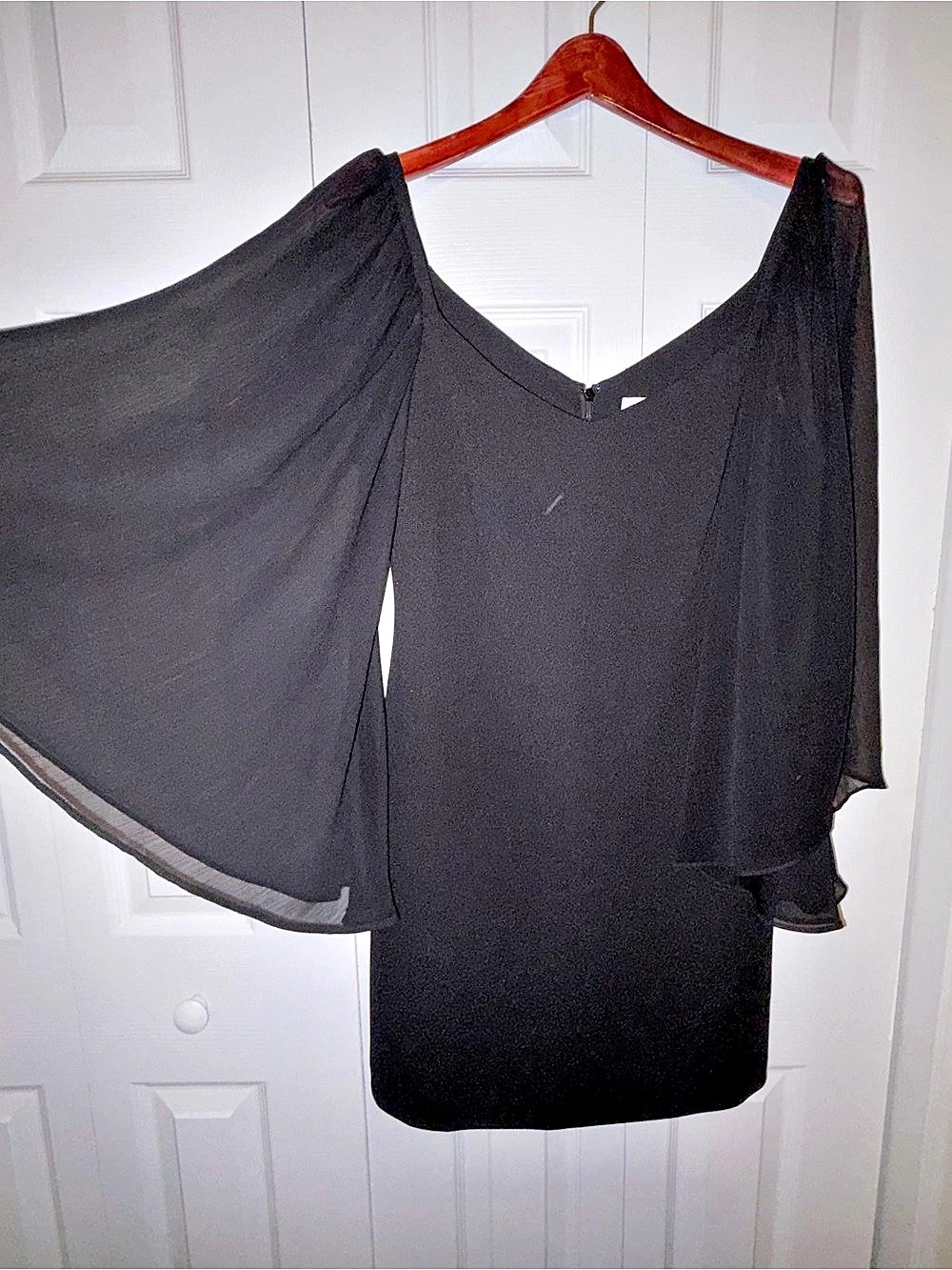 Calvin Klein Black Chiffon Cape Sleeve Sheath Dress Size 8 - Picture 1 of 8